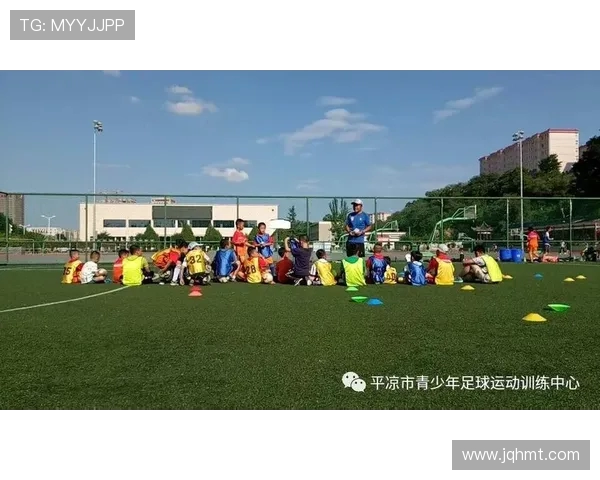 青少年足球必修课:点球技术养成系统训练法 青少年足球必修课:点球技术养成系统训练法